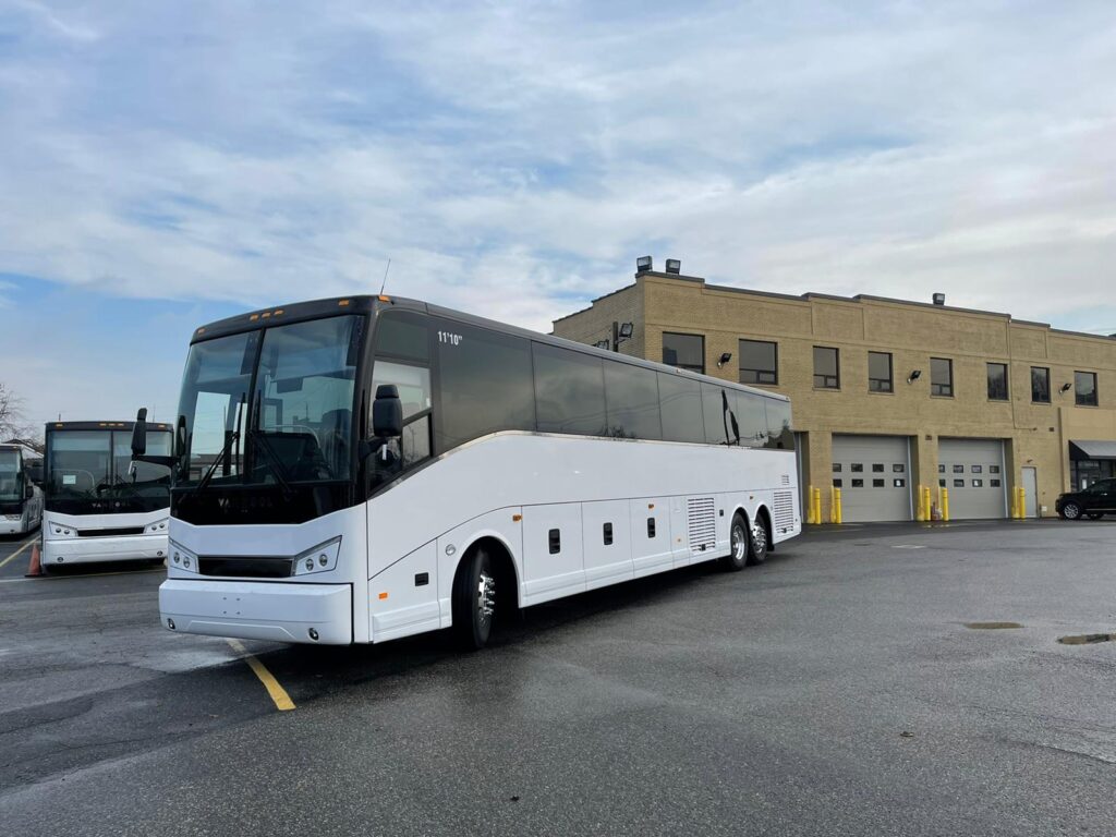 ADO El Paso Bus
