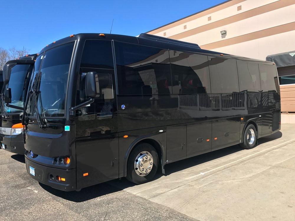 TOTAL LUXURY LIMOUSINE