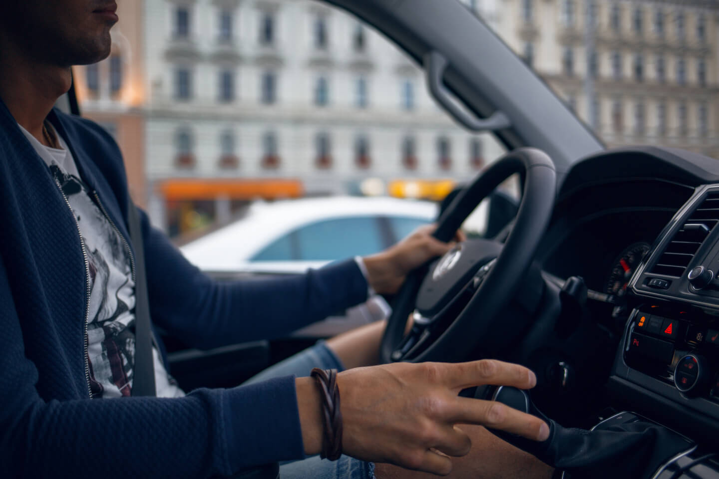 How-To Guide to Renting a Passenger Van