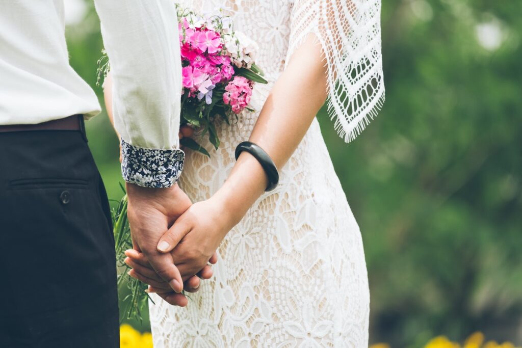 Los Angeles Guide to Wedding Bus Rentals