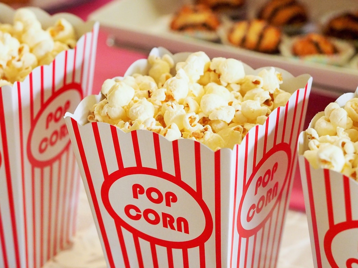 Crowd-Pleaser Movies for Long Bus Trips