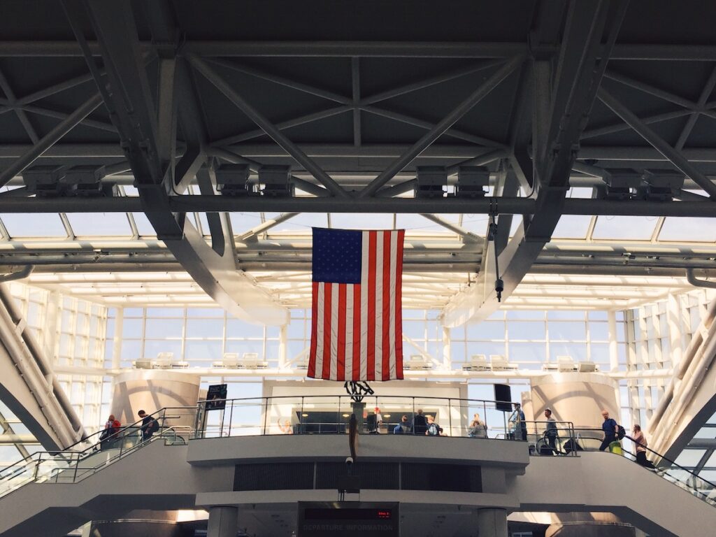 NYC Guide to Airport Bus Rentals
