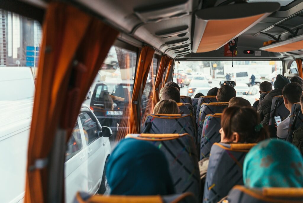 Charter Bus Rental vs. Rideshare: What’s the Difference?